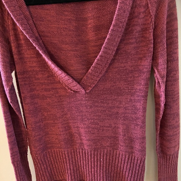 Red Roxy knit sweatshirt size large (fits more like medium) - Picture 4 of 9